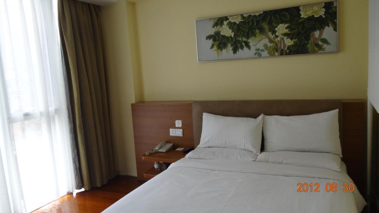Donghua Hotel Pechino Esterno foto